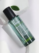 本活男士平衡爽肤水，清爽控油，焕发肌肤活力